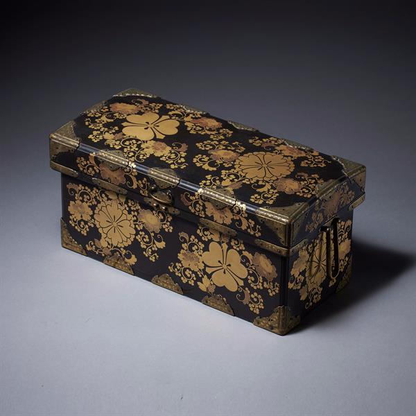 18. Kimono Chest