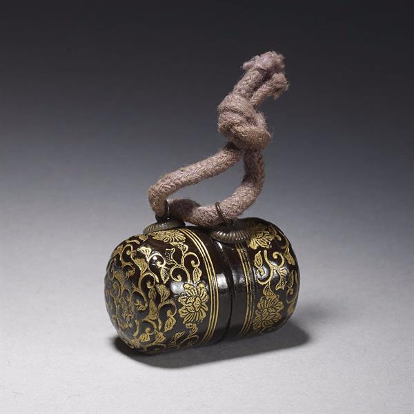 37. Netsuke