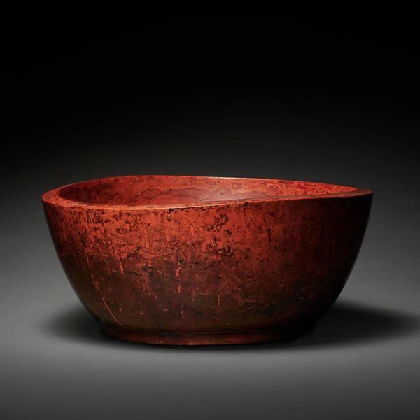 18. Lacquer Bowl