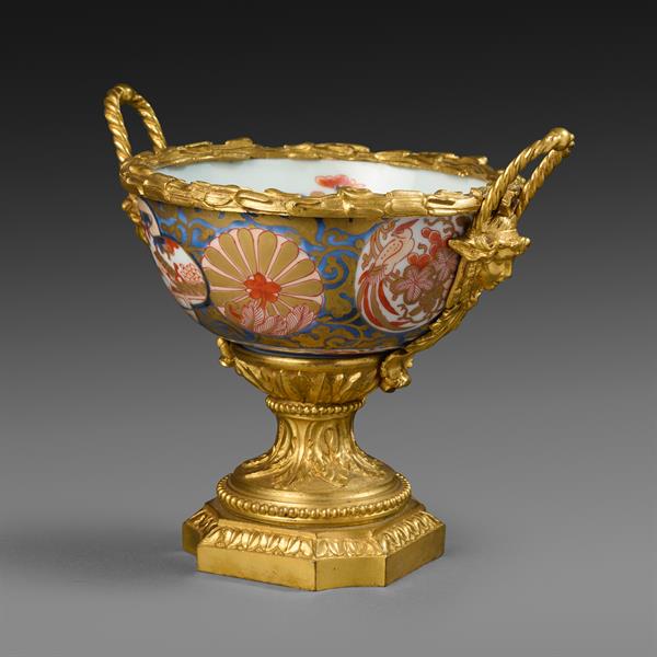 Mounted Bowl