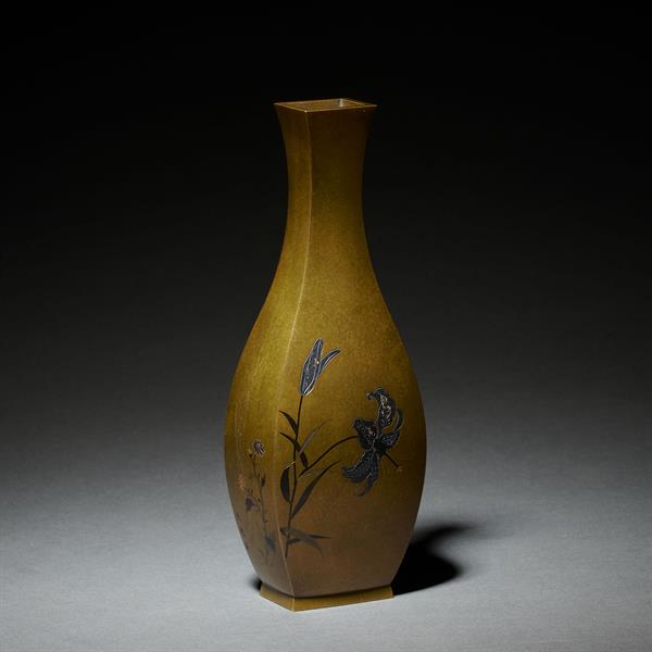 20. Japanese Flower Vase
